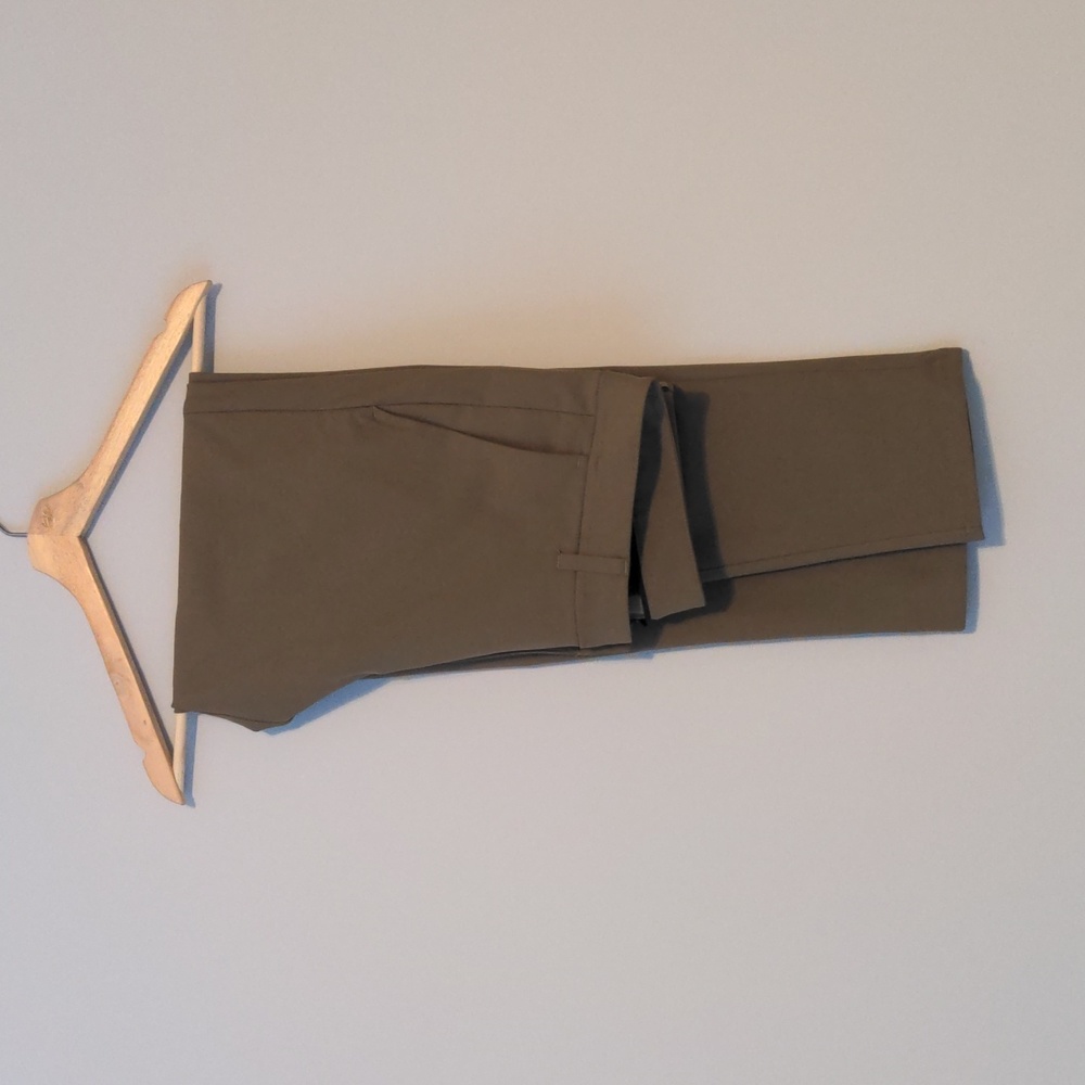 Lululemon Commission Slim 34"